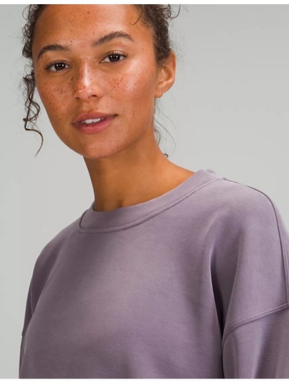 Lululemon Perfectly Oversized Cropped Lavender Crewneck Sweatshirt Size 6 - Picture 4 of 9